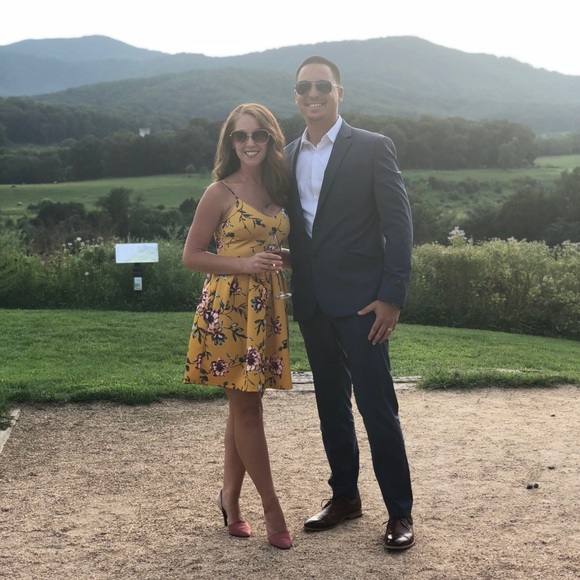 Meet your Posher, Jessica - Picture 3 of 3